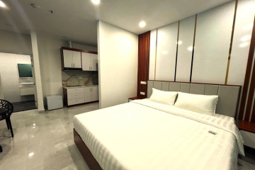 Studio Room